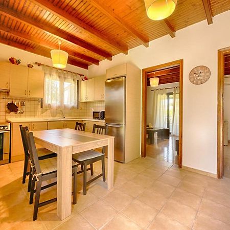 Cozy Family Friendly Apartment With Large Garden Close To Beaches - Dirella Kynopiastai Exterior photo
