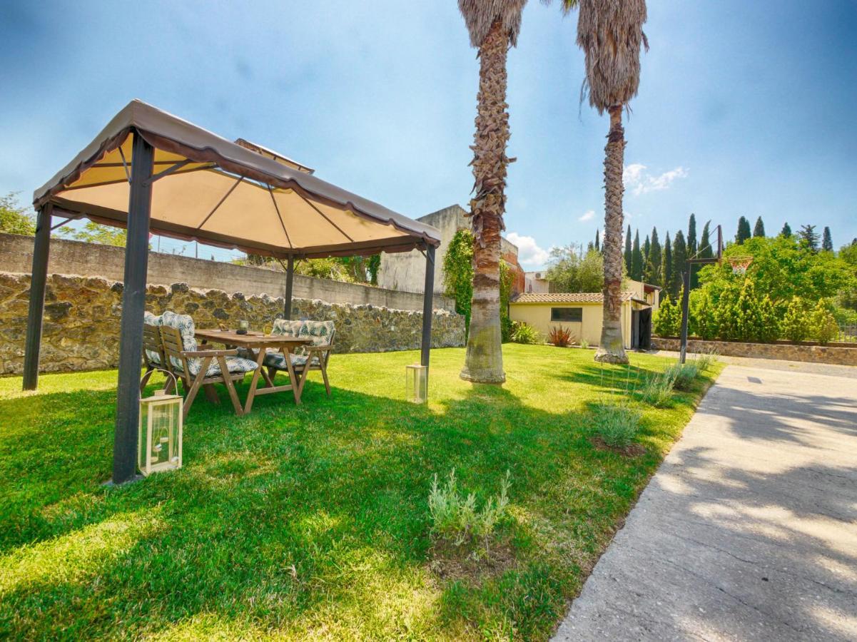 Cozy Family Friendly Apartment With Large Garden Close To Beaches - Dirella Kynopiastai Exterior photo