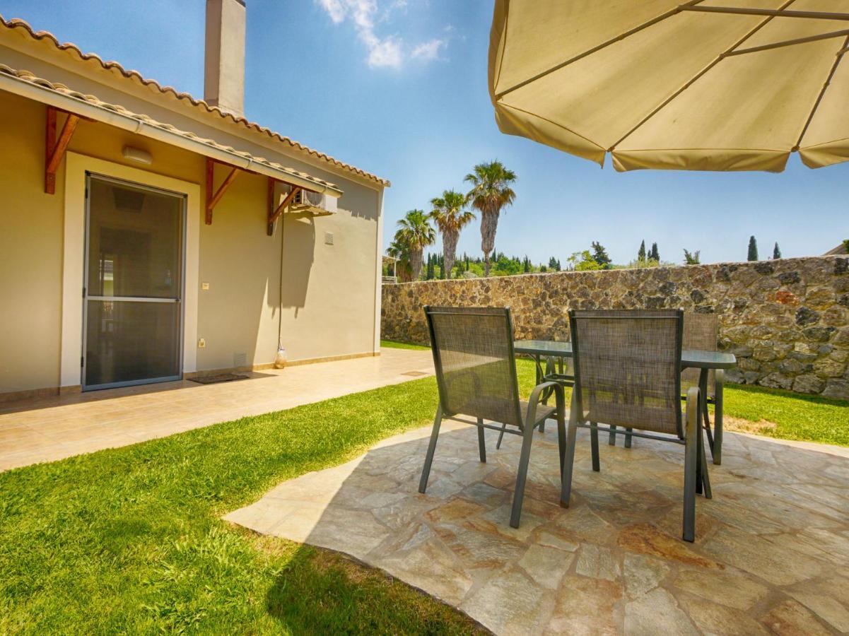 Cozy Family Friendly Apartment With Large Garden Close To Beaches - Dirella Kynopiastai Exterior photo