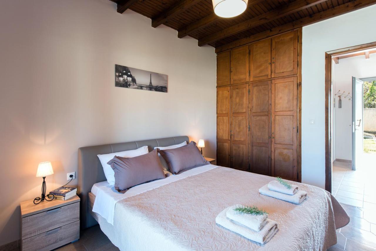 Cozy Family Friendly Apartment With Large Garden Close To Beaches - Dirella Kynopiastai Exterior photo